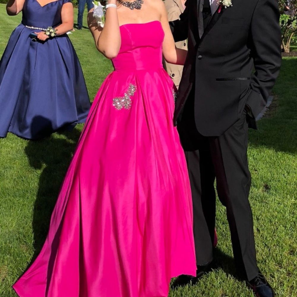 SHERRI HILL GOWN